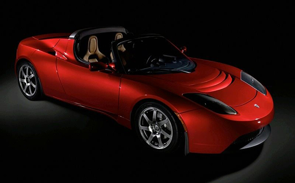 Elon Musk: Tesla Roadster neredeyse 650 km menzile sahip olacak