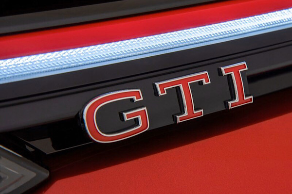 VW GOLF GTI (2020)