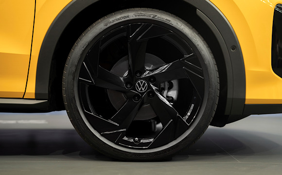 VOLKSWAGEN T-ROC (2025)