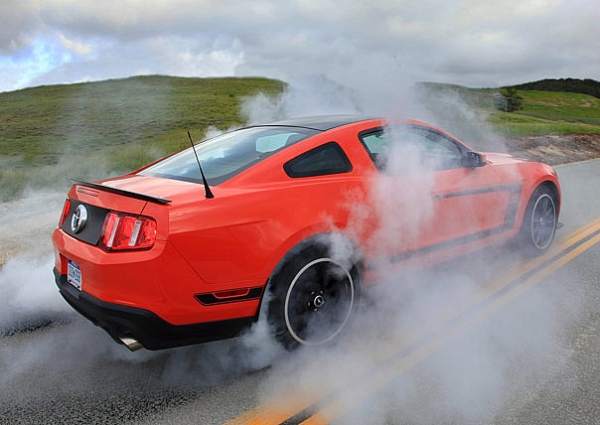 FORD MUSTANG BOSS 302