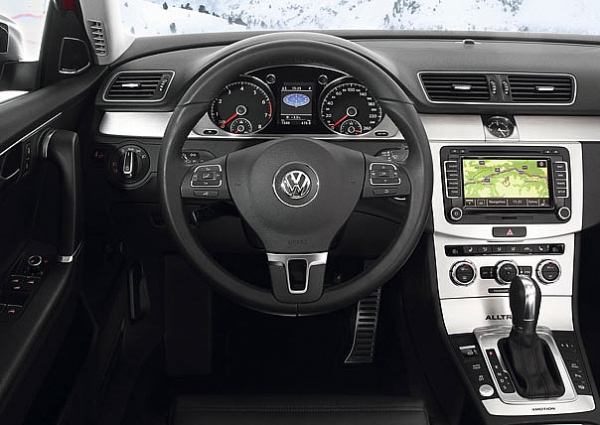 VOLKSWAGEN PASSAT ALLTRACK