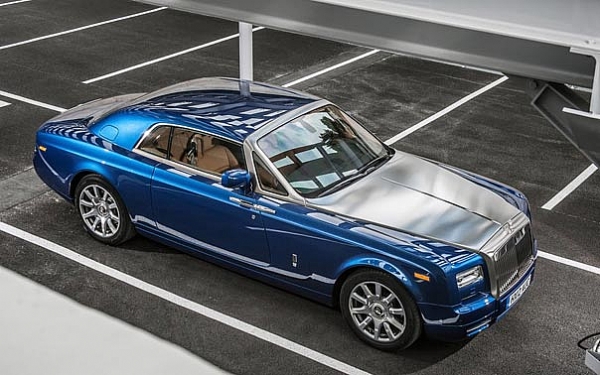 ROLLS-ROYCE PHANTOM COUPE