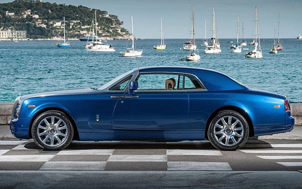 ROLLS-ROYCE PHANTOM COUPE