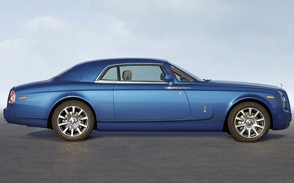 ROLLS-ROYCE PHANTOM COUPE