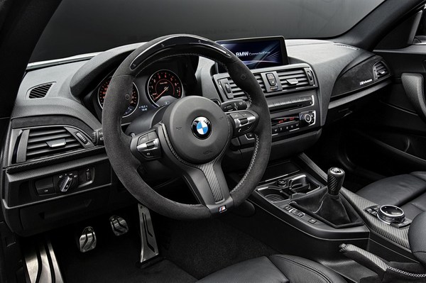 BMW 2 SERİSİ M PERFORMANCE