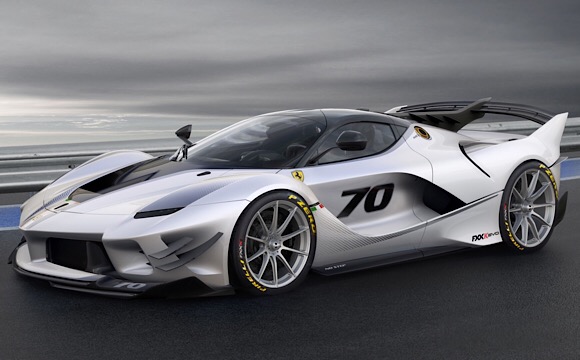 Ferrari'den bir özel seri daha: FXX-K Evo