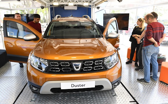 Duster Roadshow Türkiye'yi dolaşıyor...