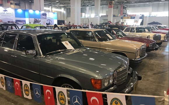 Mercedes-Benz Türk'ün klasik kamyonu sahneye çıktı
