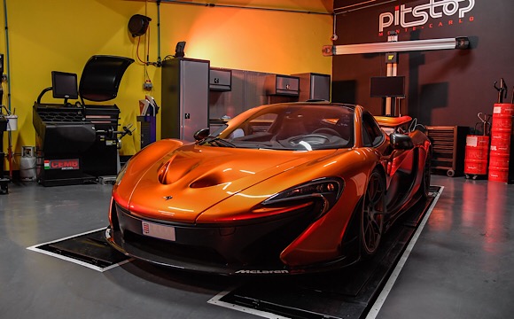 Pirelli P Zero World mağazası Monte Carlo'da açıldı...
