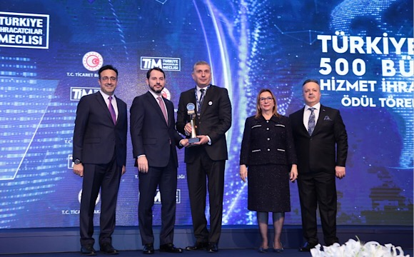 Mercedes-Benz Türk’e Türkiye İhracatçılar Meclisi’nden ödül 