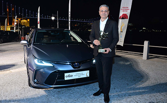 Yeni Corolla Türkiye'de Yılın Otomobili seçildi