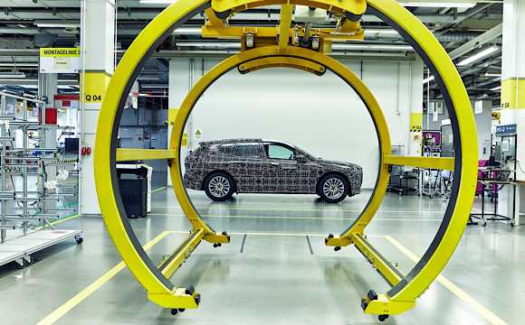 BMW'den elektrifikasyona ve otonom teknolojilere yatırım
