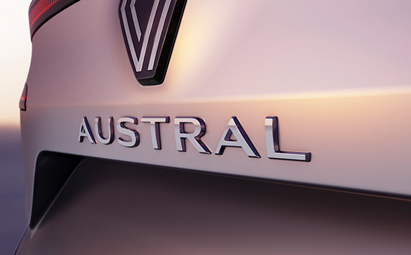 Renault'nun yeni C-SUV modelinin ismi belli oldu