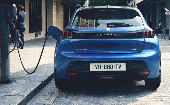 Peugeot 2030'da tamamen elektrikli olacak!