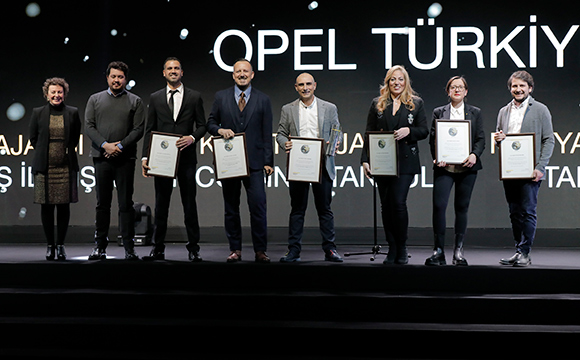 Opel “Yılın En İtibarlı Binek Otomotiv Markası”