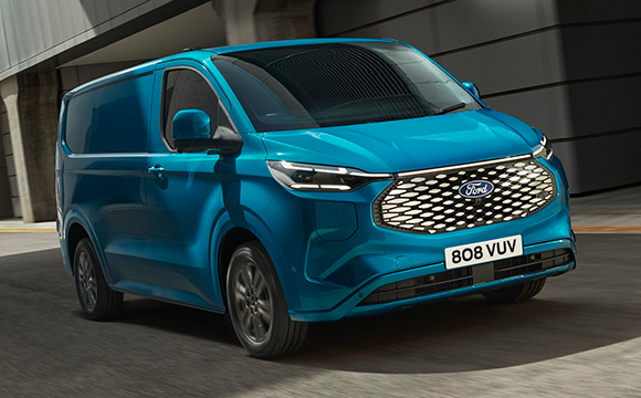 Ford E-Transit Custom Avrupa yollarında