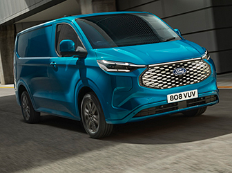 Ford E-Transit Custom Avrupa yollarında