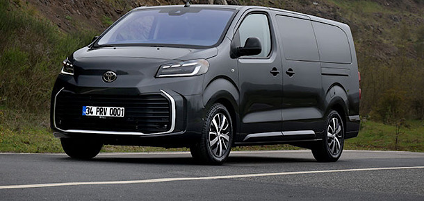 Toyota hafif ticaride atağa kalkıyor