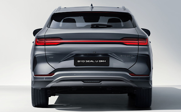 BYD SEAL U DM-i AWD Türkiye'de...
