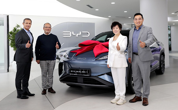 BYD Türkiye’de ilk SEALION 7 teslimatını gerçekleştirdi