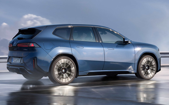 Yeni BMW iX3 Türkiye’de siparişe açıldı