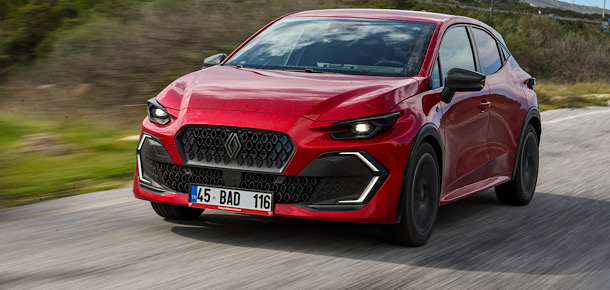 Renault ilk çeyrekte liderliğini korudu