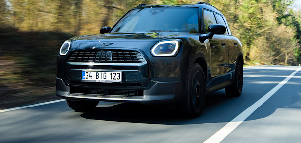 MINI Countryman’a iki yeni versiyon