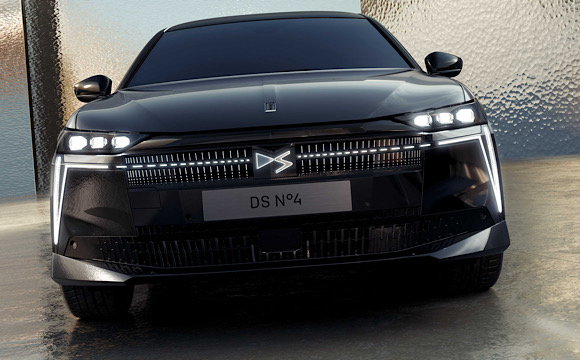 Yeni DS N°4 Türkiye’de satışa çıktı