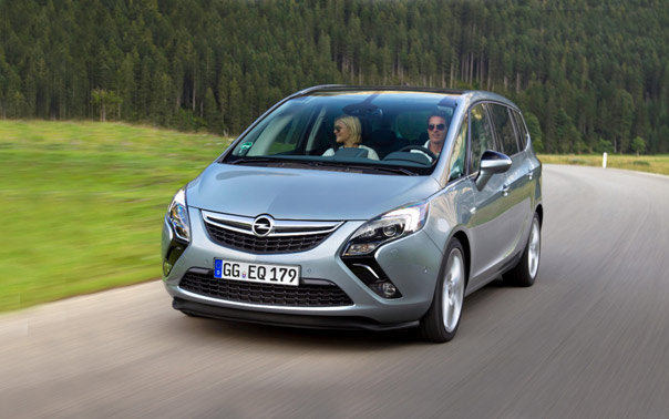 Opel Zafira'ya yeni benzinli motor!