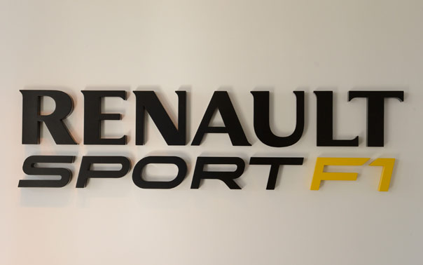 Scuderia Toro Rosso'ya Renault motoru!
