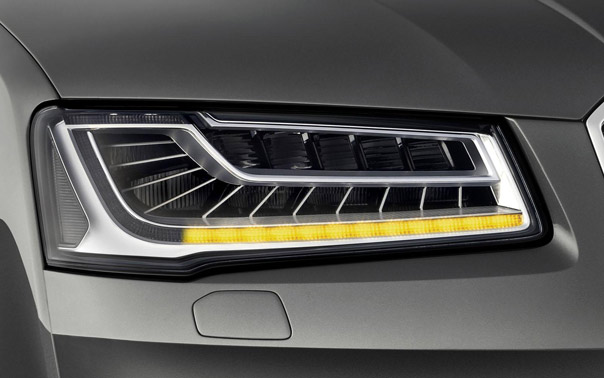 Audi'de sıralı LED devrimi!