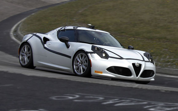 Pirelli, Alfa Romeo 4C için yeni lastik geliştirdi