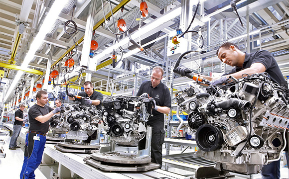 Mercedes yeni motor fabrikasını Çin'e açtı!