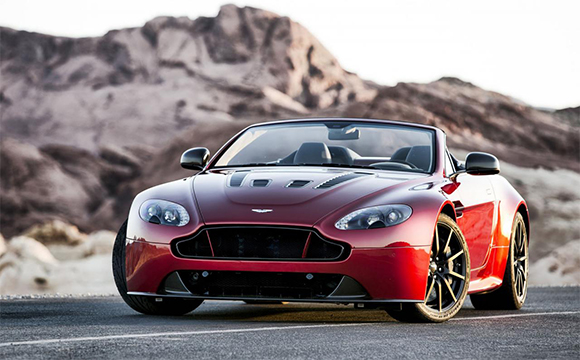 Aston Martin, V12 Vantage S Roadster’ı tanıttı