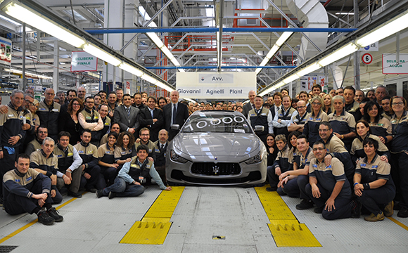 Maserati 100. yaş gününü yeni fabrikasında ürettiği 50 bininci araçla kutladı