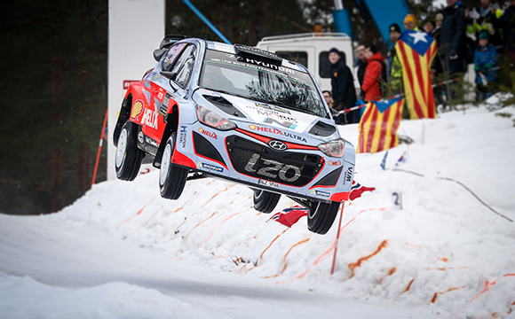 Hyundai i20 WRC İsveç’te podyuma çıktı!