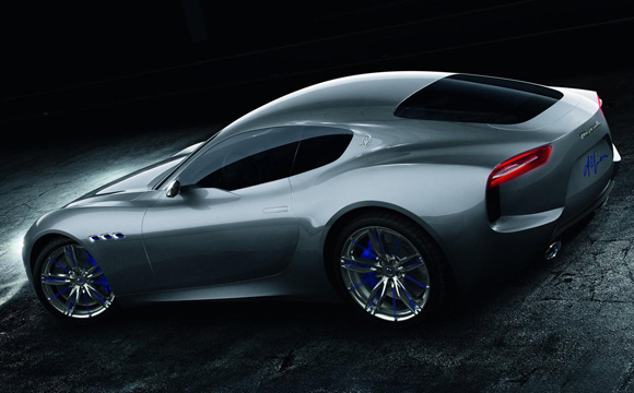 Maserati Alfieri'ye tasarım ödülü...