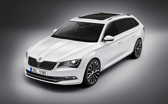 Skoda, yeni Superb Combi’yi ortaya çıkarttı