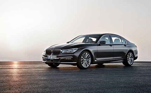 Yeni BMW 7 Serisi resmen tanıtıldı!