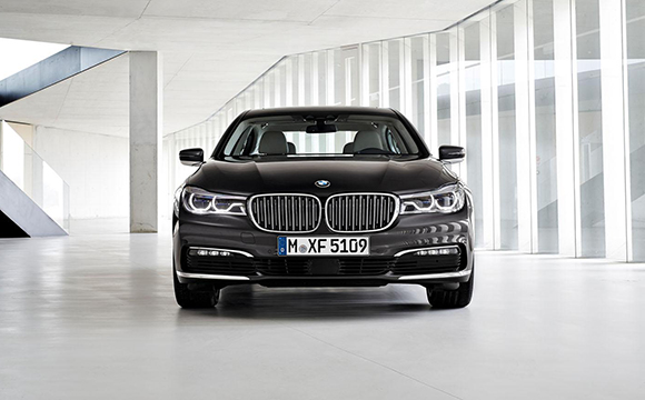 BMW’den ultra lüks bir coupe mi geliyor?