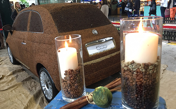 Fiat, 500 modeli ile kahveyi harmanladı!
