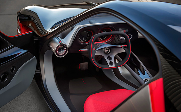 Opel GT Concept’in farklı iç mekanını gösterdi