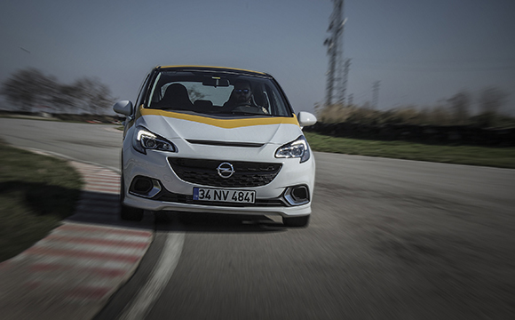 Opel, Corsa OPC Cup ile birlikte Türkiye’de pistlere dönüyor