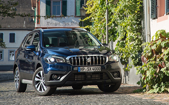 Suzuki, makyajlı SX4 S-Cross’u Paris'te gösterdi!