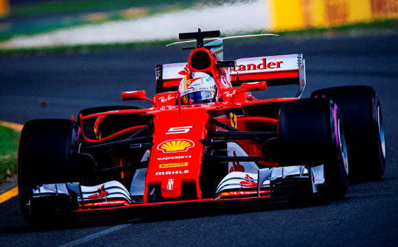 Ferrari F1 takımı 2017 sezonuna hızlı başladı...