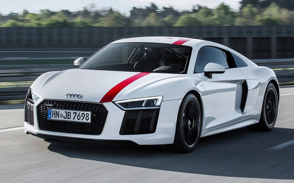 Audi Sport GmbH’den arkadan çekişli bir R8