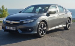 Dizel-otomatik Civic Türkiye'de...