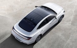 Hyundai'den solar şarj sistemi...