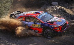 Hyundai Motorsport markalar şampiyonluğunu garantiledi