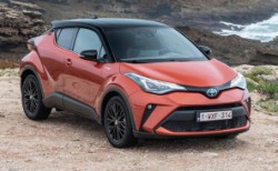Makyajlı C-HR'da avantajlı fiyatlar...